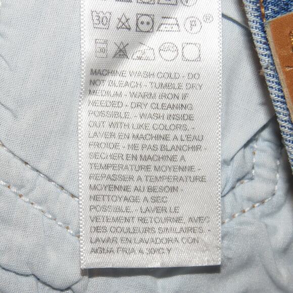 Levi’s Premium Medium Wash Distressed Ribcage Straight Ankle Jeans - Picture 14 of 15